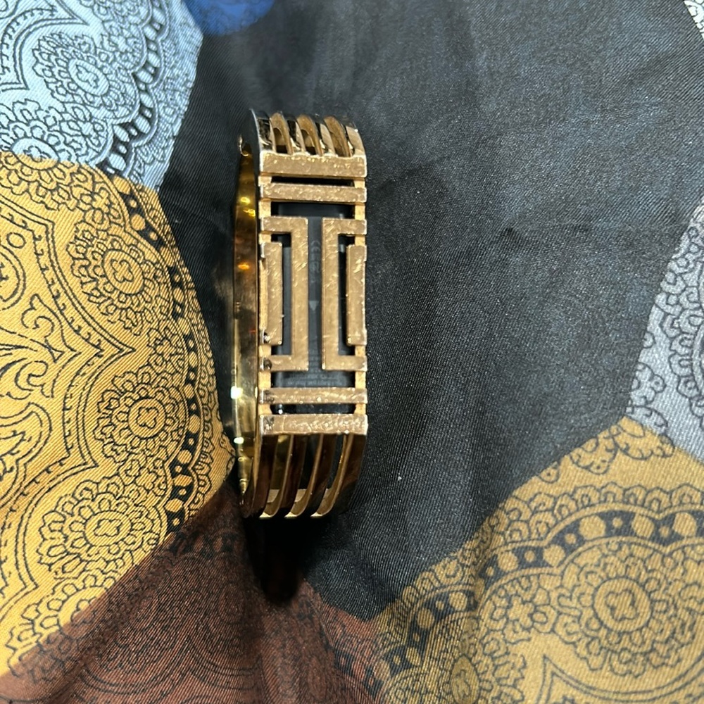 Tory Burch fit bit bracelet (Fit Bit mot included)